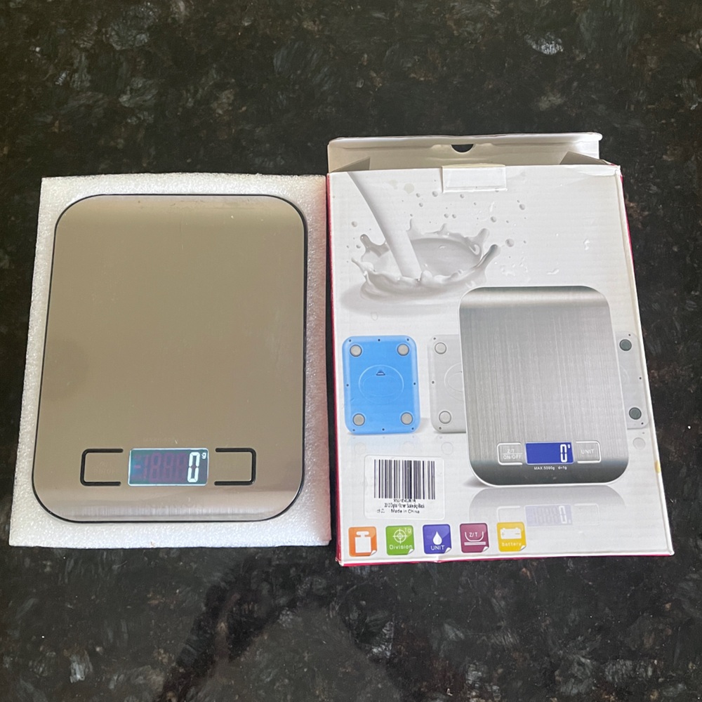NWT 🤍Kitchen scale🤍